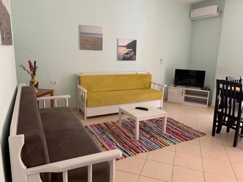 Rezidenca E Kalter Apartments Sarandë Exteriör bild