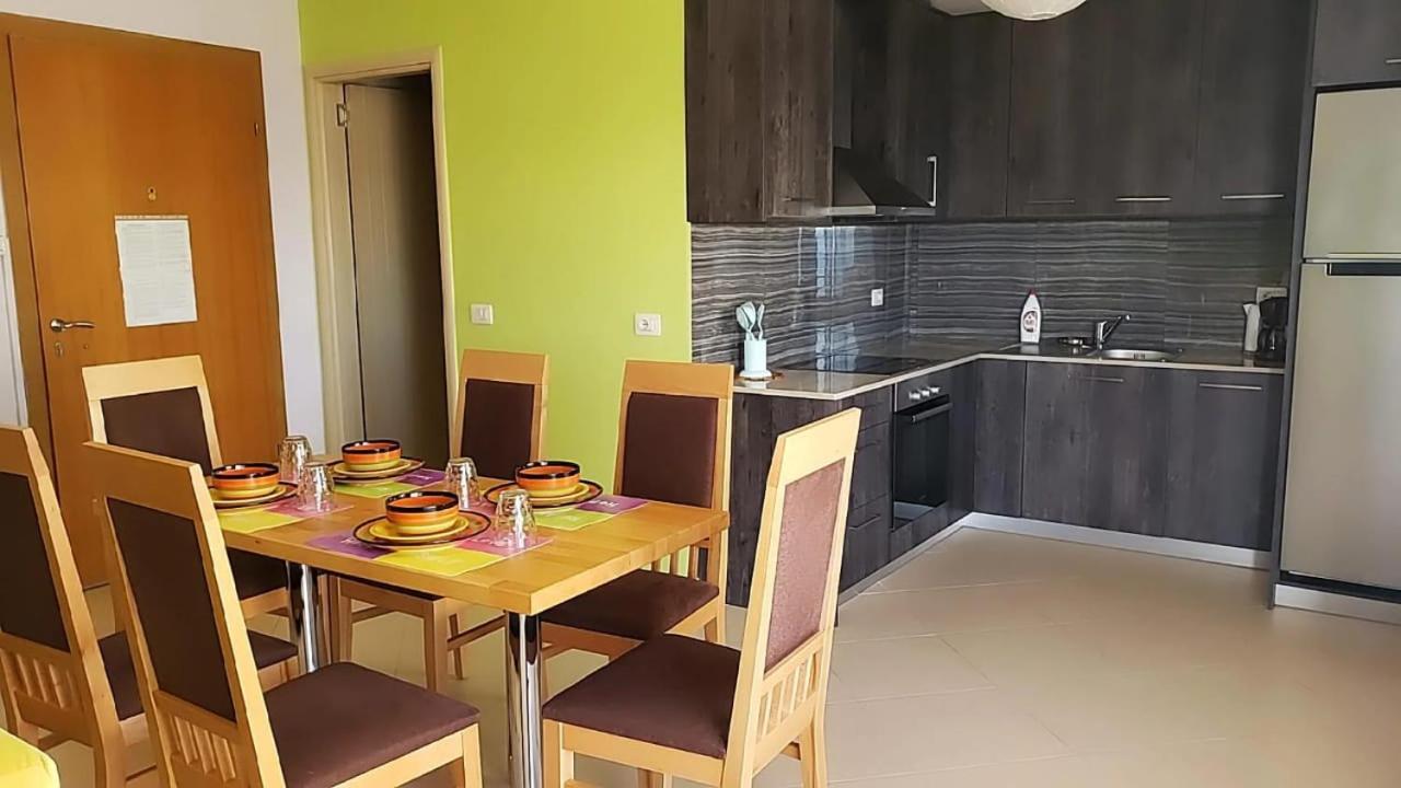 Rezidenca E Kalter Apartments Sarandë Exteriör bild