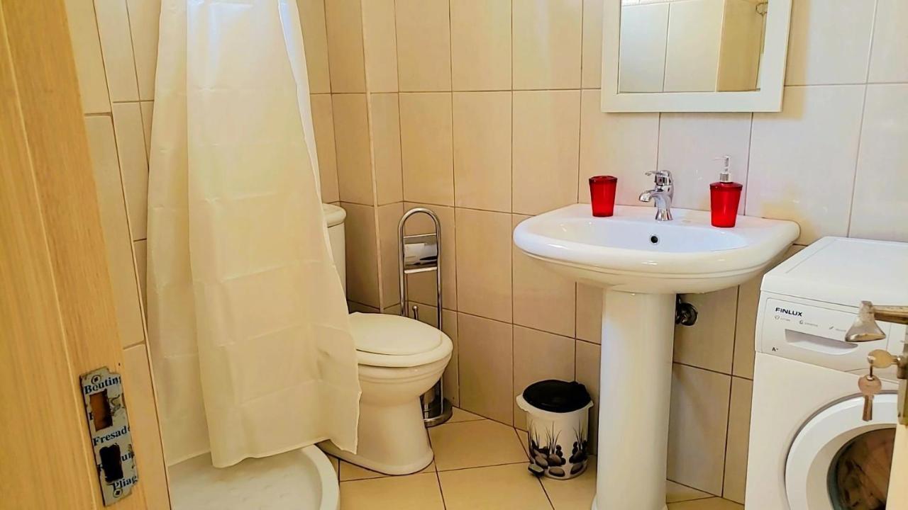 Rezidenca E Kalter Apartments Sarandë Exteriör bild